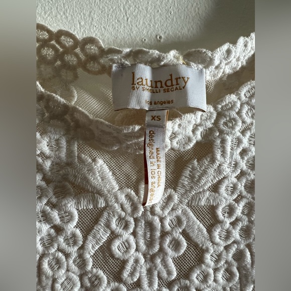 Laundry by Shelli Secal Lace Embroidered Sleeveless Top - Picture 4 of 4